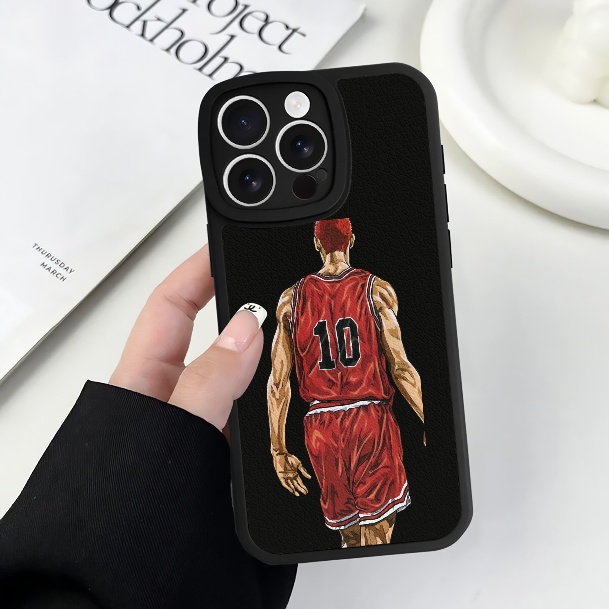 （画像用） SLAM DUNK／スラムダンク 【iPhone 16シリーズ対応】シリコンスマホケース（レザー調） 材質：シリコン